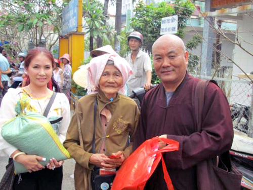 និទាឃរដូវមនោសញ្ចេតនា-រួមកំលាំងដើម្បីជនក្រីក្រ